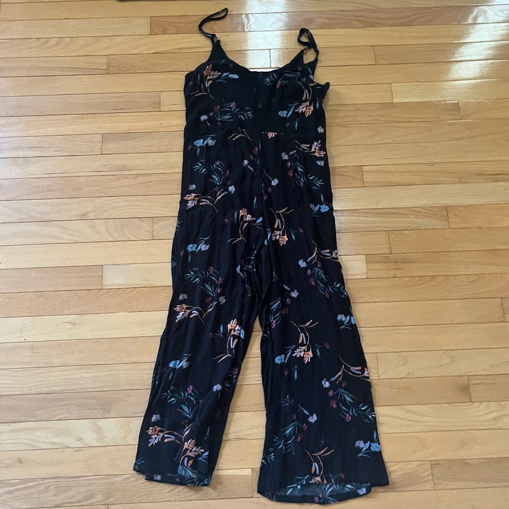 Urban Outfitters Tank Top Jumpsuit with Cross-Back Detail and Florals (size M)